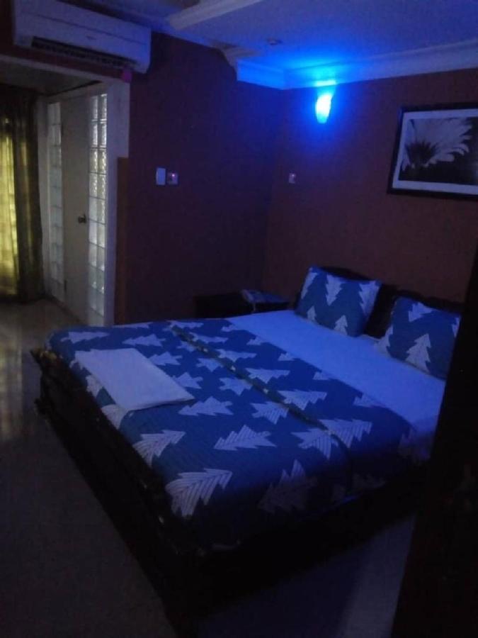 Theodawn Hotels @ Suite 29 Ikeja Luaran gambar