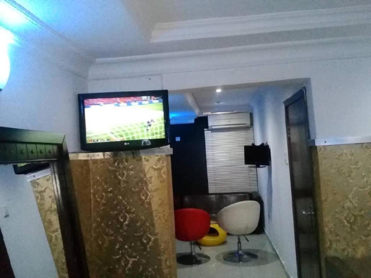 Theodawn Hotels @ Suite 29 Ikeja Luaran gambar