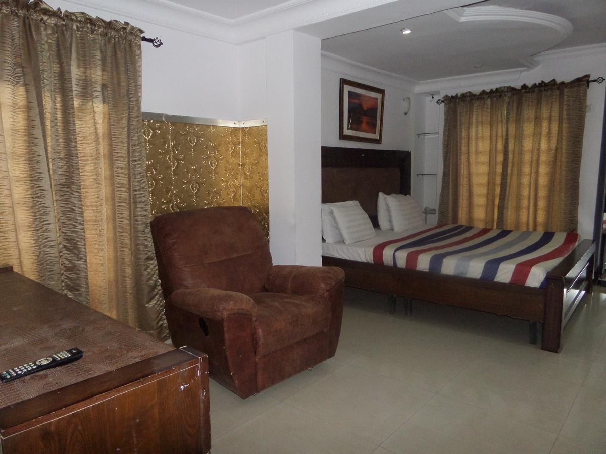 Theodawn Hotels @ Suite 29 Ikeja Luaran gambar