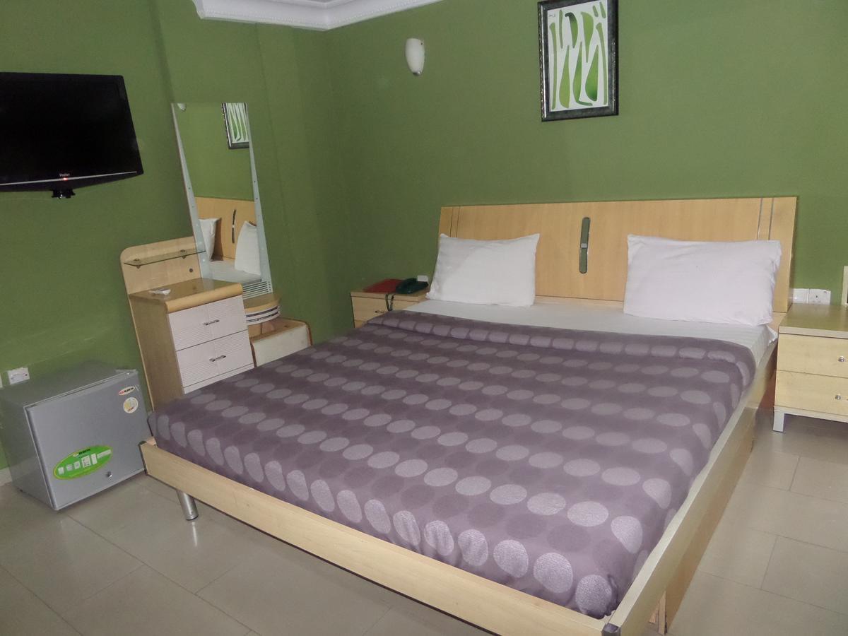 Theodawn Hotels @ Suite 29 Ikeja Luaran gambar