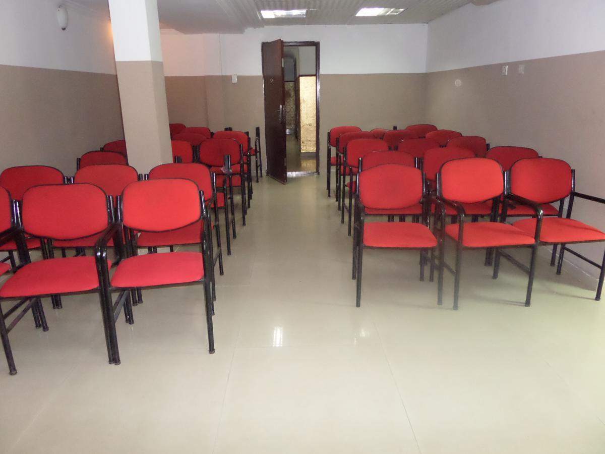 Theodawn Hotels @ Suite 29 Ikeja Luaran gambar