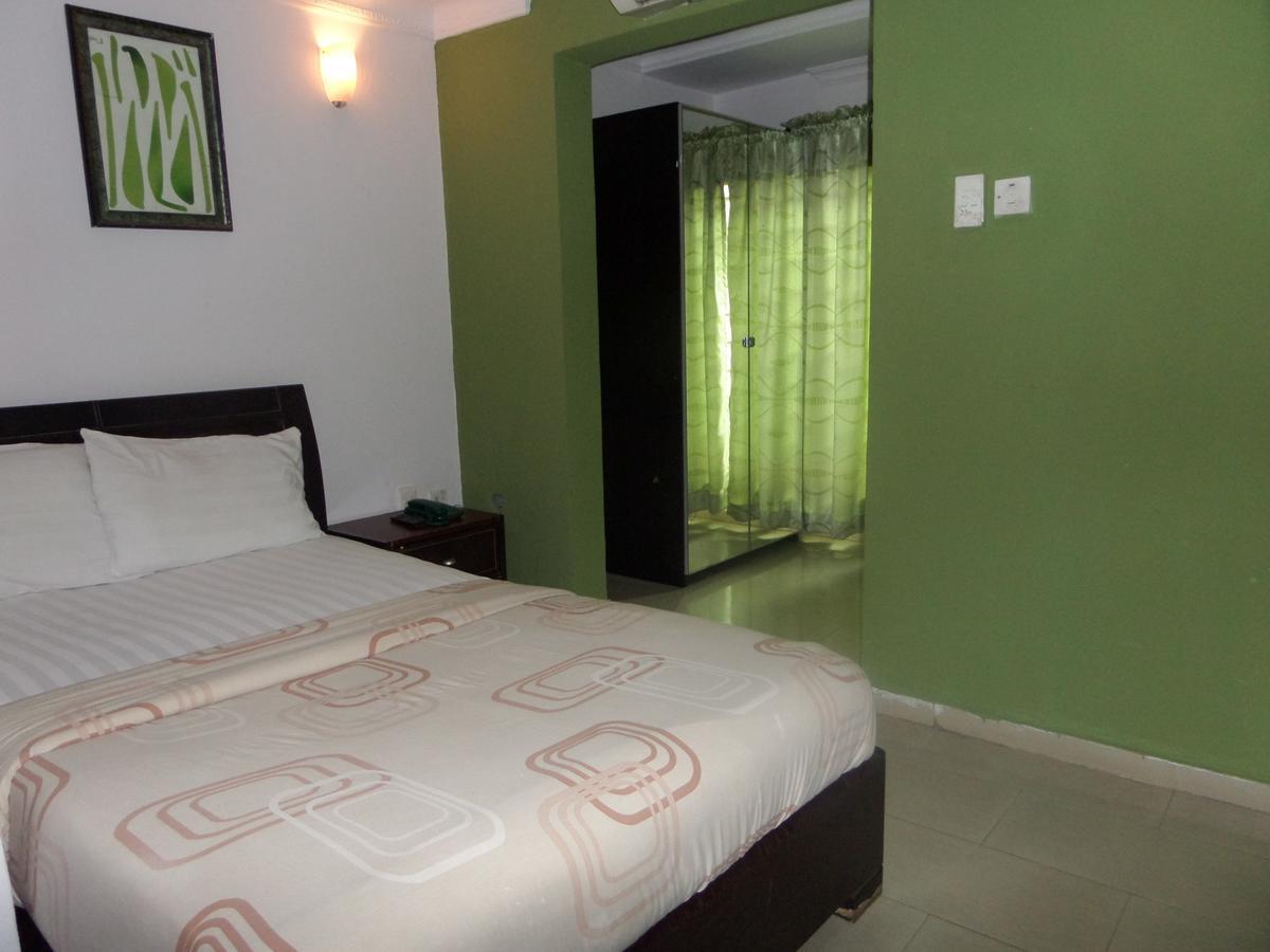 Theodawn Hotels @ Suite 29 Ikeja Luaran gambar