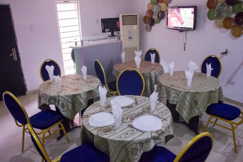 Theodawn Hotels @ Suite 29 Ikeja Luaran gambar