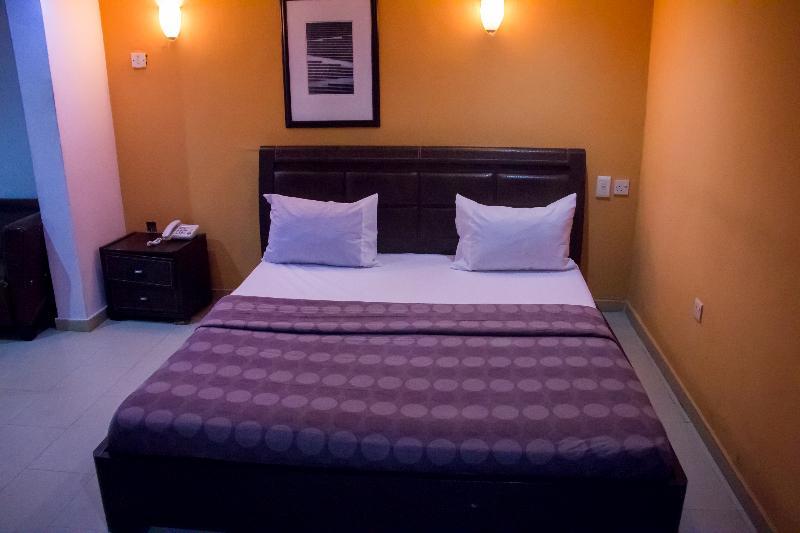 Theodawn Hotels @ Suite 29 Ikeja Luaran gambar