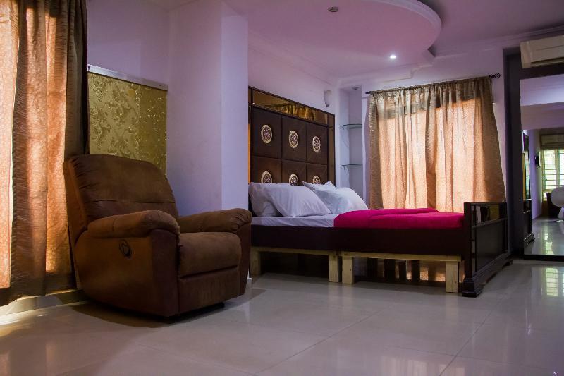 Theodawn Hotels @ Suite 29 Ikeja Luaran gambar