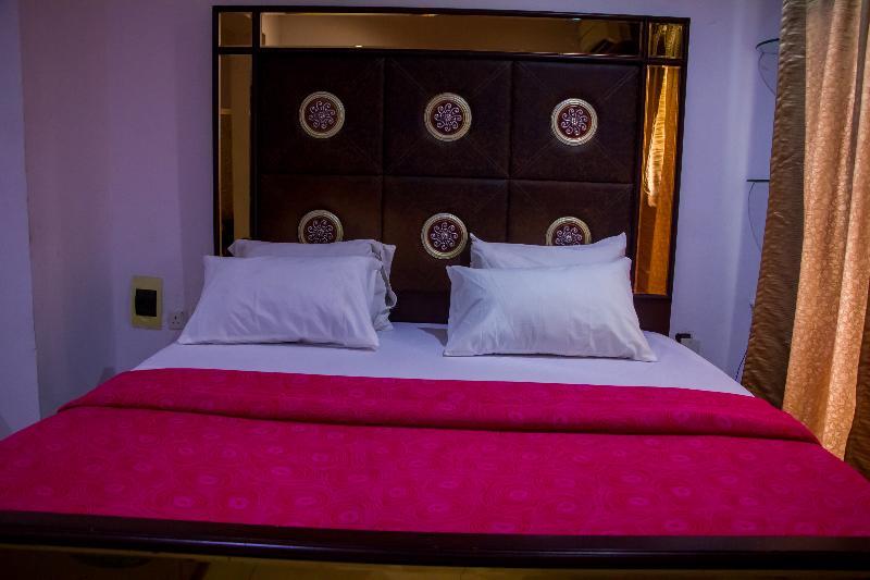 Theodawn Hotels @ Suite 29 Ikeja Luaran gambar