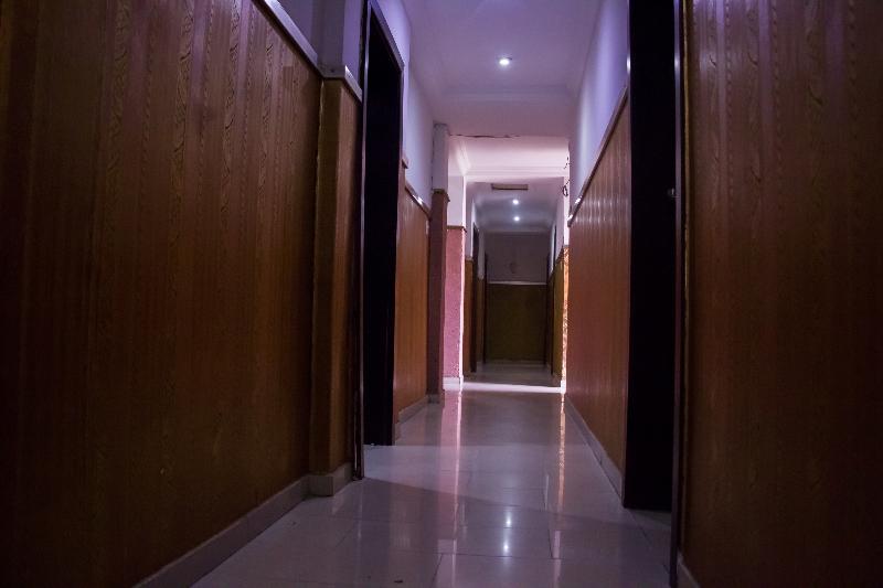 Theodawn Hotels @ Suite 29 Ikeja Luaran gambar