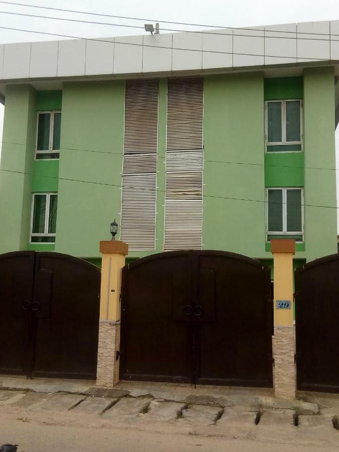 Theodawn Hotels @ Suite 29 Ikeja Luaran gambar